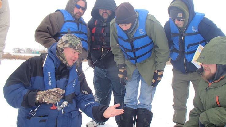 United Kigdom - ice fishing live